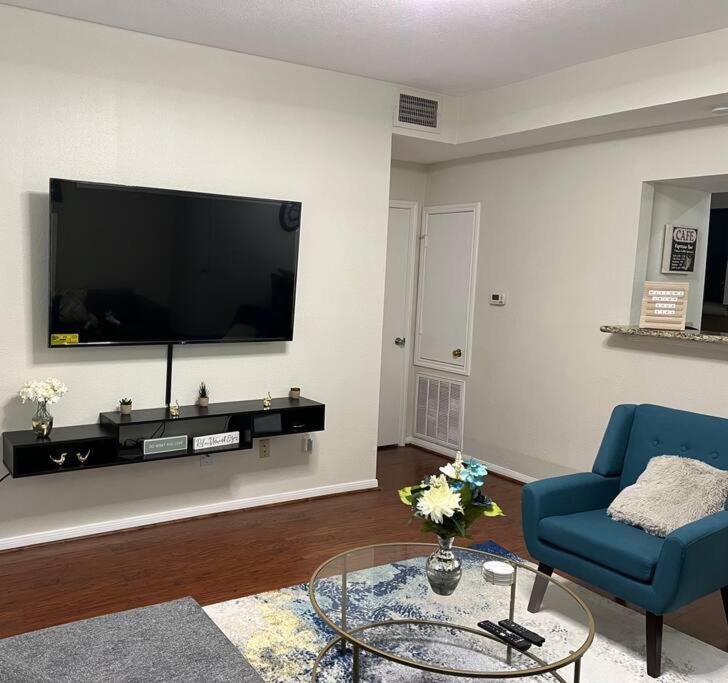 Home Away From Home-Cozy 2 Bdrm Condo/Med Cntr/Nrg Х'юстон Екстер'єр фото