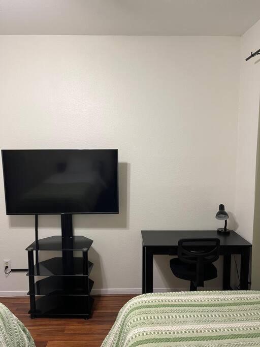 Home Away From Home-Cozy 2 Bdrm Condo/Med Cntr/Nrg Х'юстон Екстер'єр фото